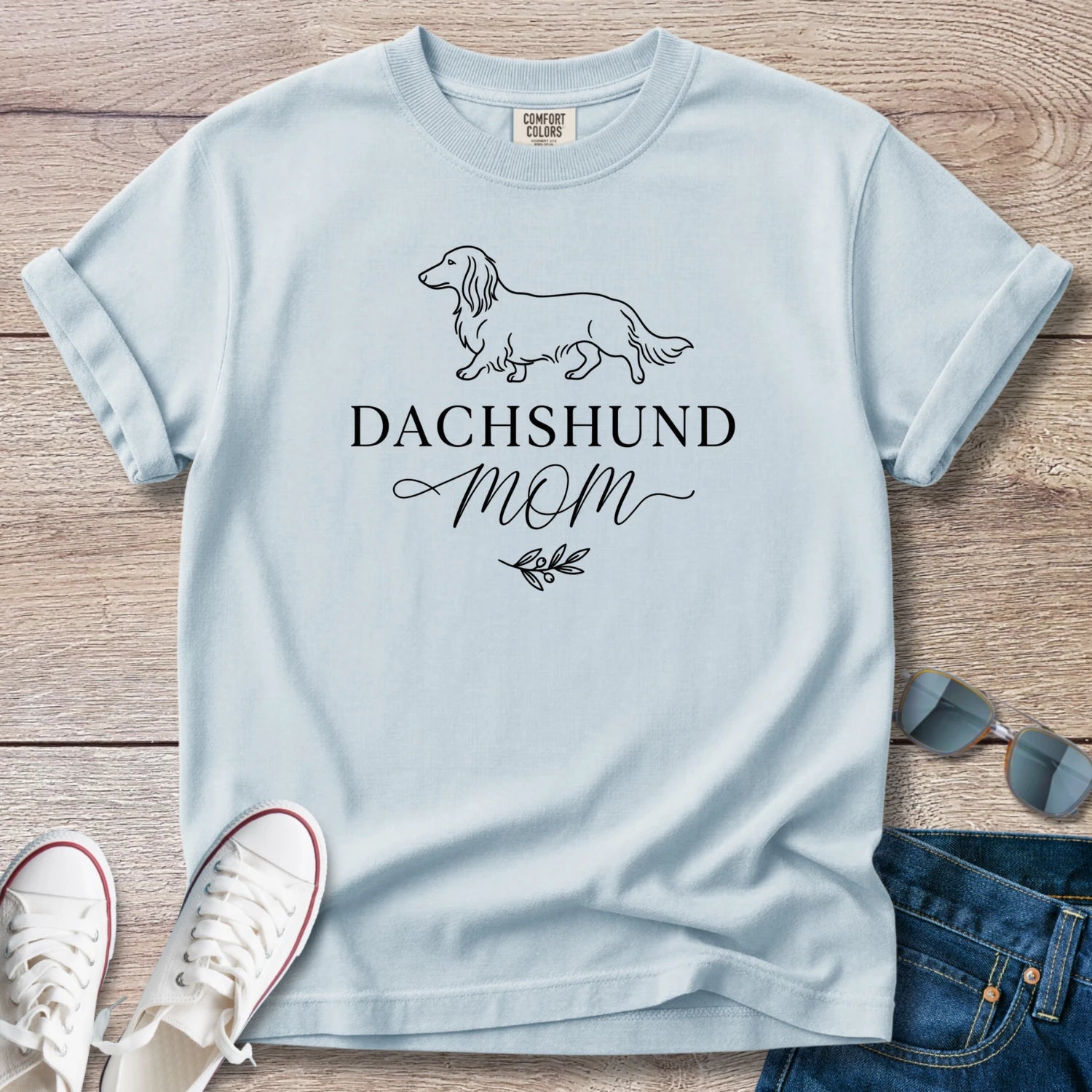 Dachshund Mom T-Shirt