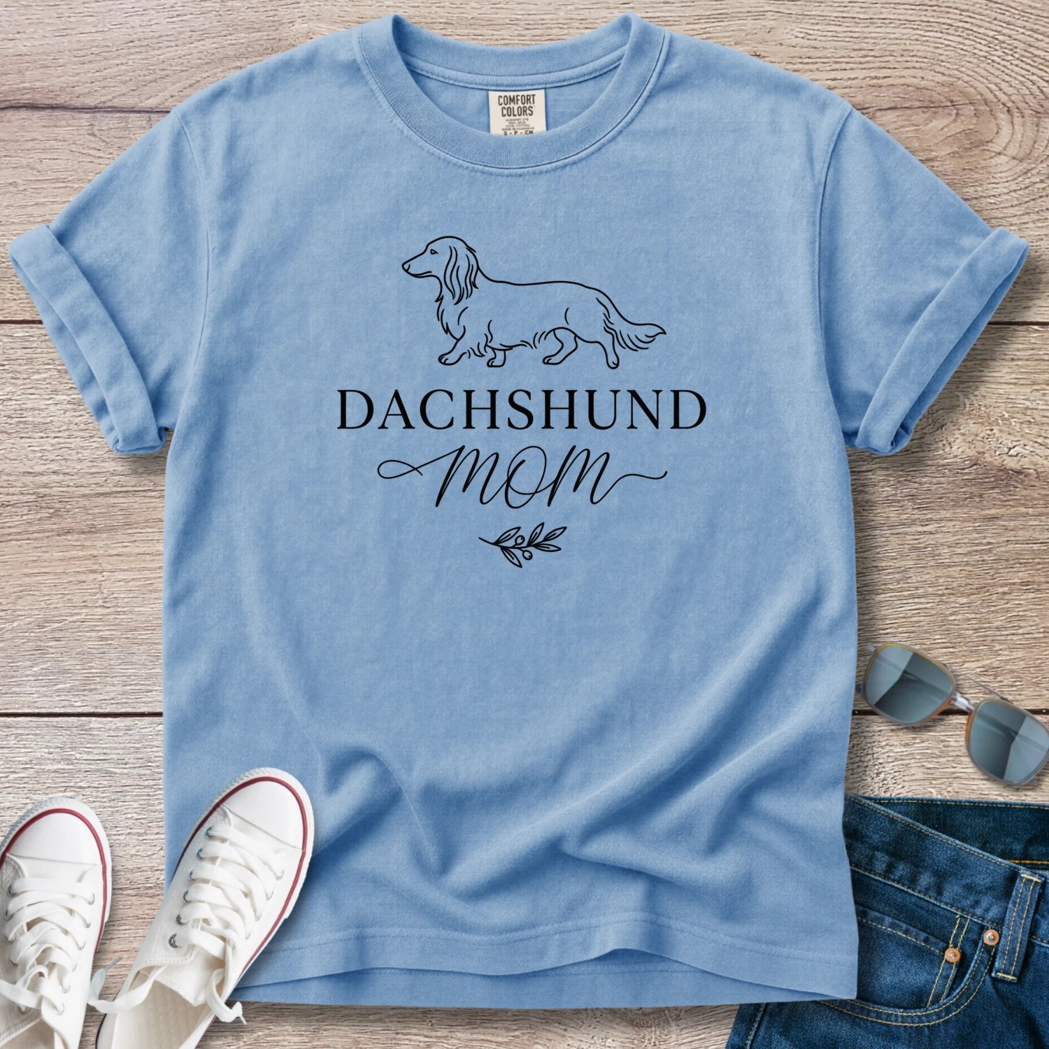 Dachshund Mom T-Shirt