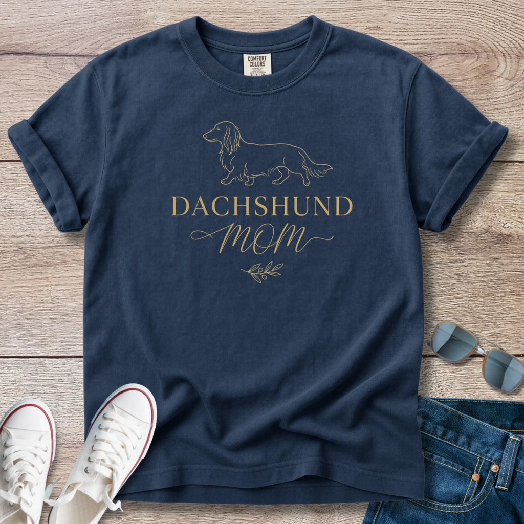 Dachshund Mom T-Shirt