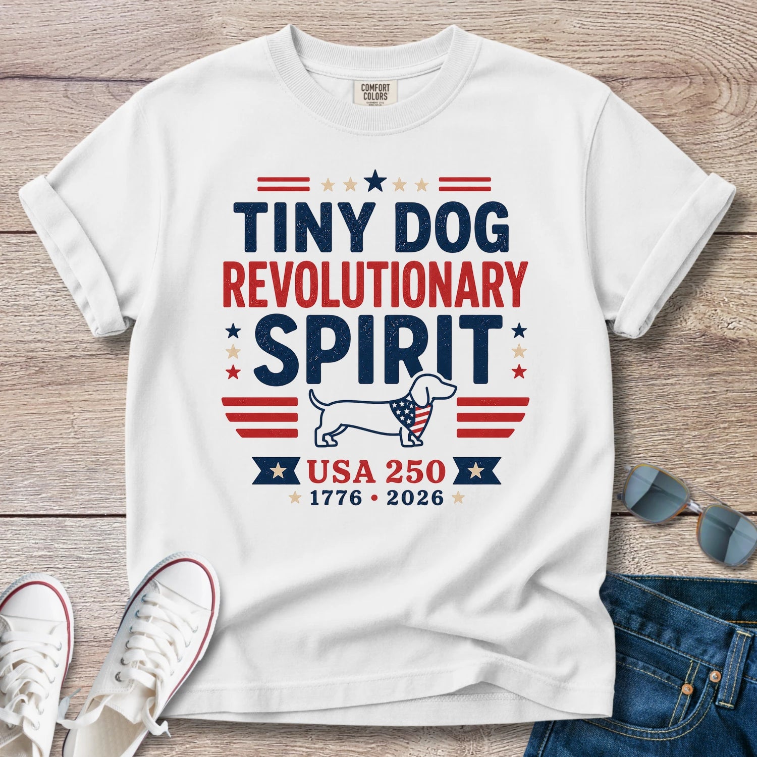 Tiny Dog Revolutionary Spirit - Dachshund T-shirt